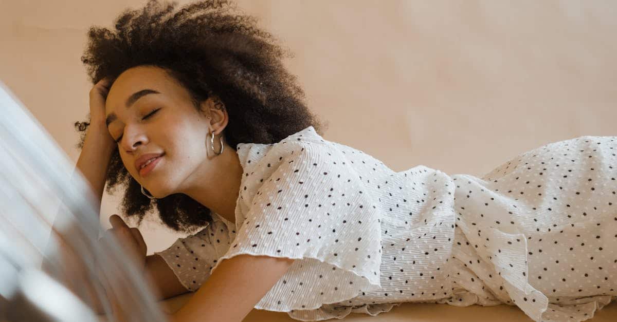 Tendances automnales : le maquillage inspir&eacute; des ann&eacute;es 70 prend le contr&ocirc;le !