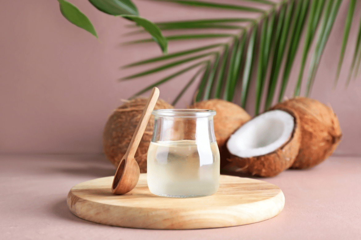 Les bienfaits de l&rsquo;huile de coco pour la peau : une hydratation naturelle