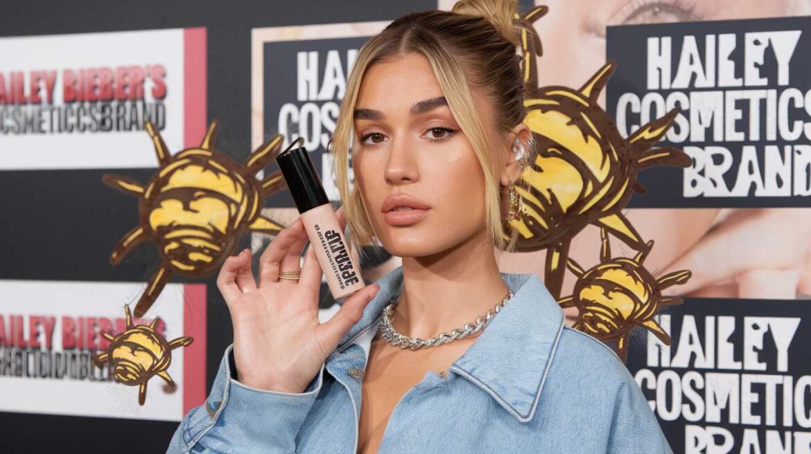 Rhode : l’énorme buzz d’Hailey Bieber qui choisit la star des tops models pour sa marque de cosmétique