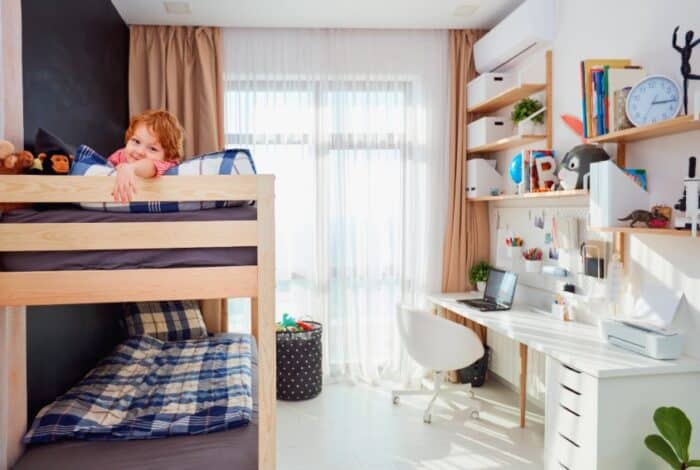 Quels sont les indispensables pour une chambre de gar&ccedil;on harmonieuse avec un lit cabane ?