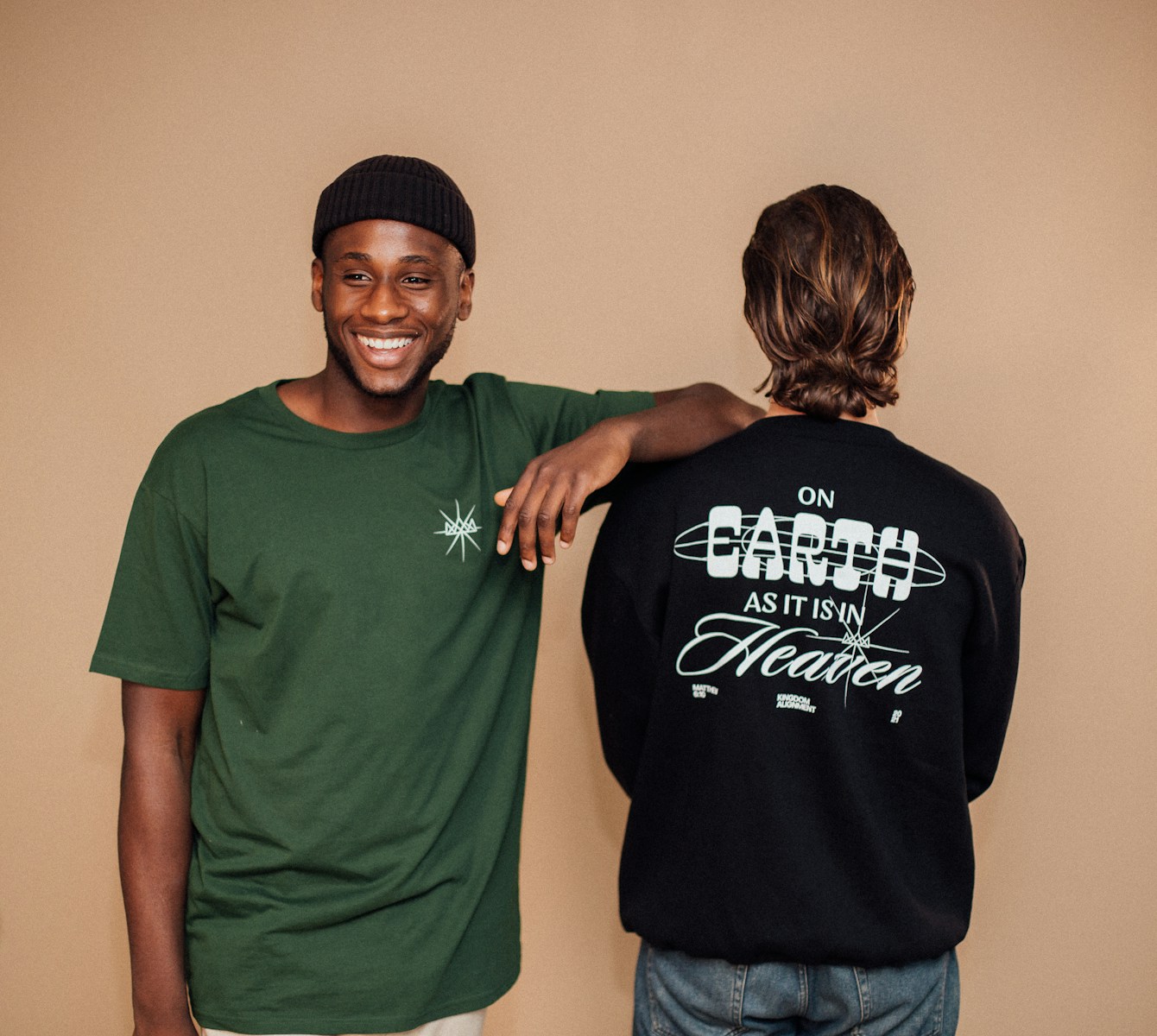 Personnalisation de v&ecirc;tements : comment exprimer son style unique dans l&rsquo;univers fashion