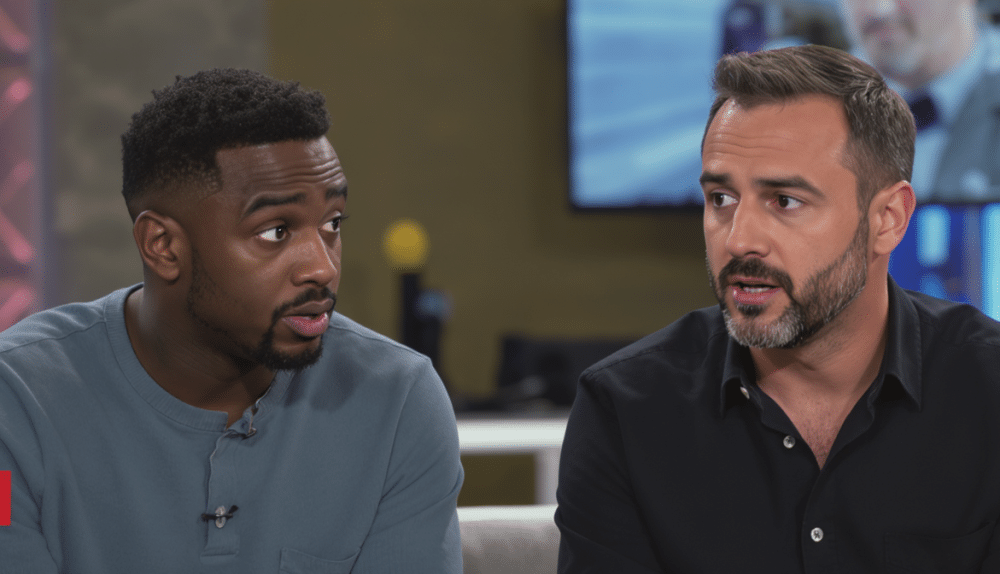 Kev Adams s&eacute;v&egrave;rement tacl&eacute; par Cyril Hanouna en direct sur W9 : &laquo; S&rsquo;ils le veulent, &ccedil;a nous d&eacute;barrasserait &raquo;