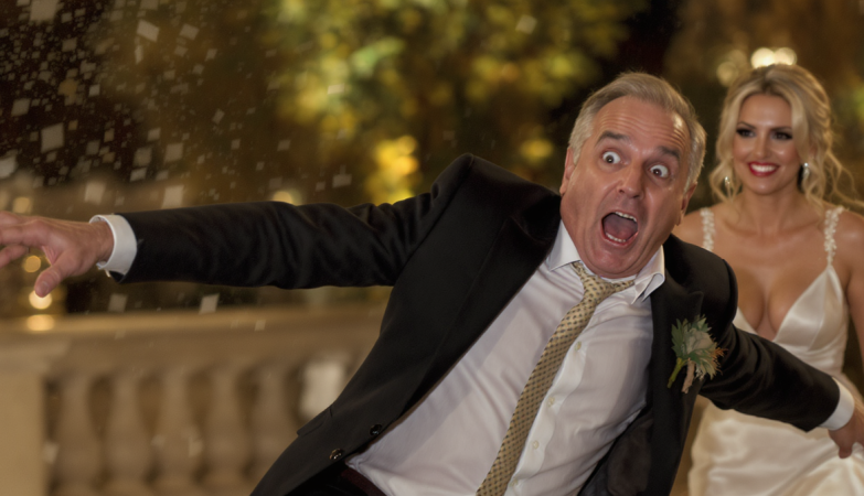 Soir&eacute;e mouvement&eacute;e &agrave; Monte-Carlo : Michel Drucker, une chute, une nymphe d&rsquo;honneur et une rencontre inattendue avec Ester Exp&oacute;sito