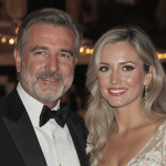 Exclusif Public : Vincent le Proven&ccedil;al de L&rsquo;Amour est dans le pr&eacute; confirme son histoire d&rsquo;amour avec la magnifique M&eacute;lina lors du Bal des Fous &agrave; Cannes