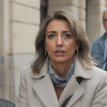 Flavie Flament d&eacute;fend le maire de Chartres dans sa lutte contre Patrick Bruel : &laquo; Il doit aussi &ecirc;tre tenu responsable &raquo;