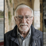 Pierre Richard : &agrave; 91 ans, il partage son temps entre sa p&eacute;niche, son ch&acirc;teau viticole dans l&rsquo;Aude et ses tournages toujours actifs